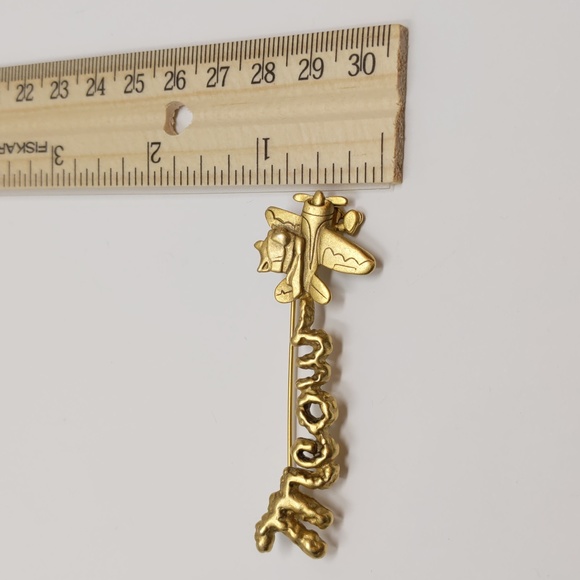 AJC Flying Cat Skywriting Brooch PIn Signed Gold Tone - Picture 7 of 8